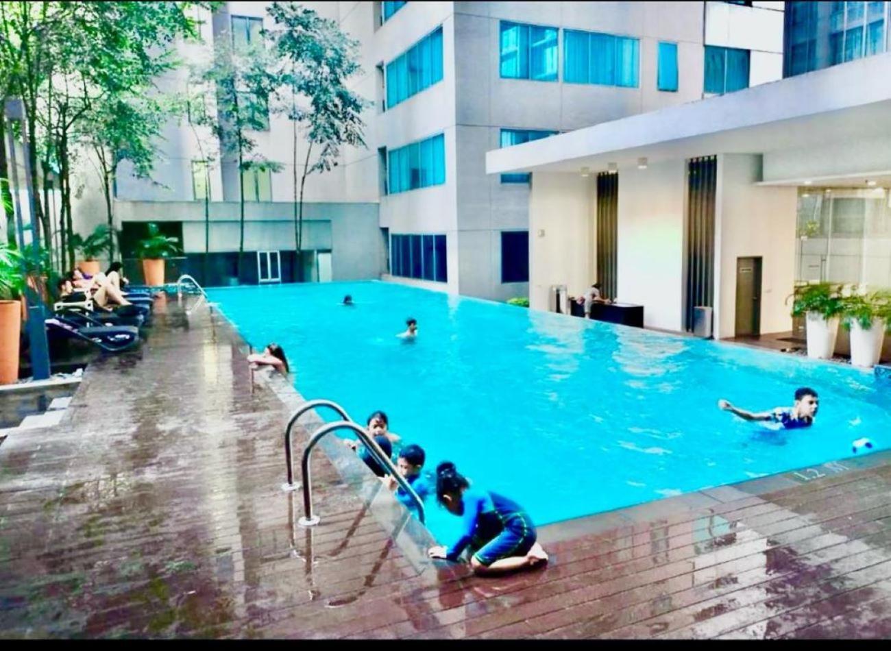 Summer Suites Klcc By Homestay Kuala Lumpur Eksteriør billede