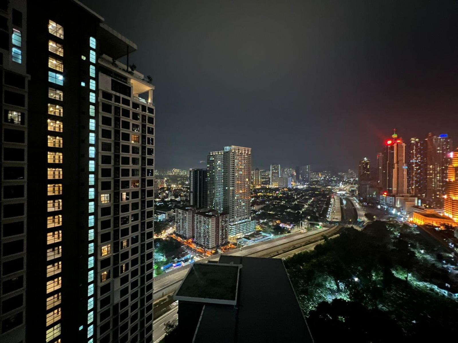 Summer Suites Klcc By Homestay Kuala Lumpur Eksteriør billede
