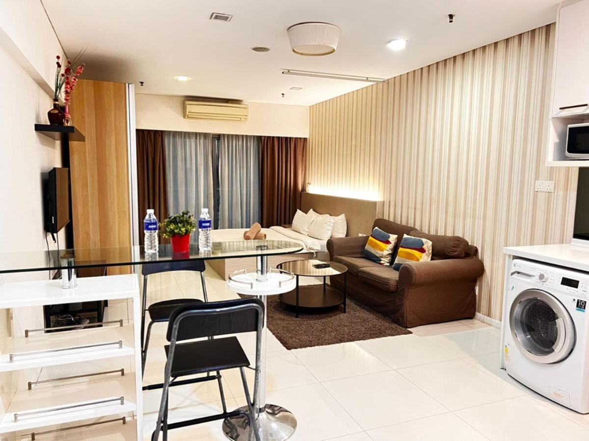 Summer Suites Klcc By Homestay Kuala Lumpur Eksteriør billede