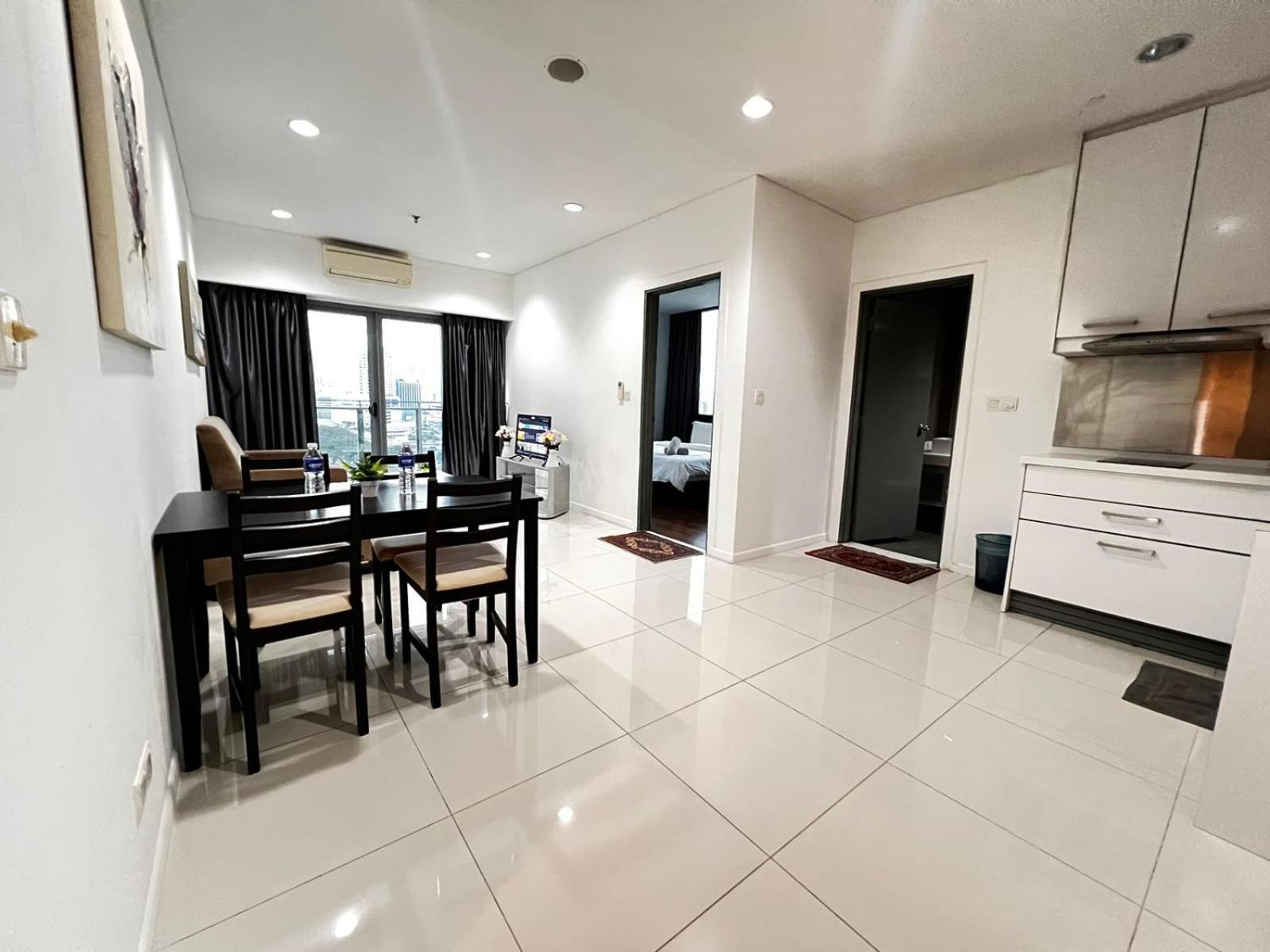 Summer Suites Klcc By Homestay Kuala Lumpur Eksteriør billede